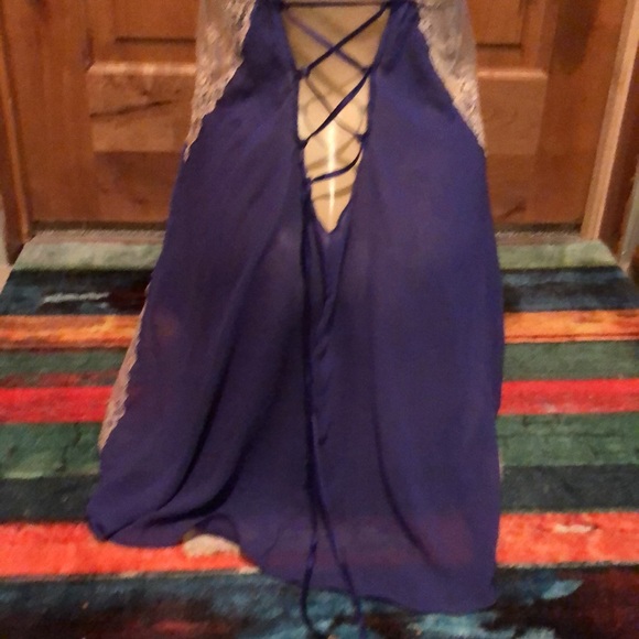 Super sexy lacy Victoria’s Secret nighty medium - Picture 8 of 9